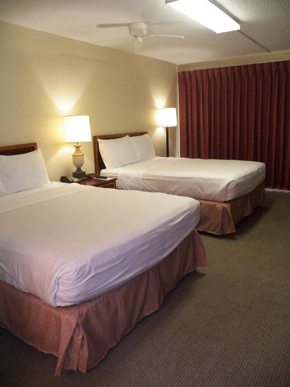 University Inn Bryan Zimmer foto